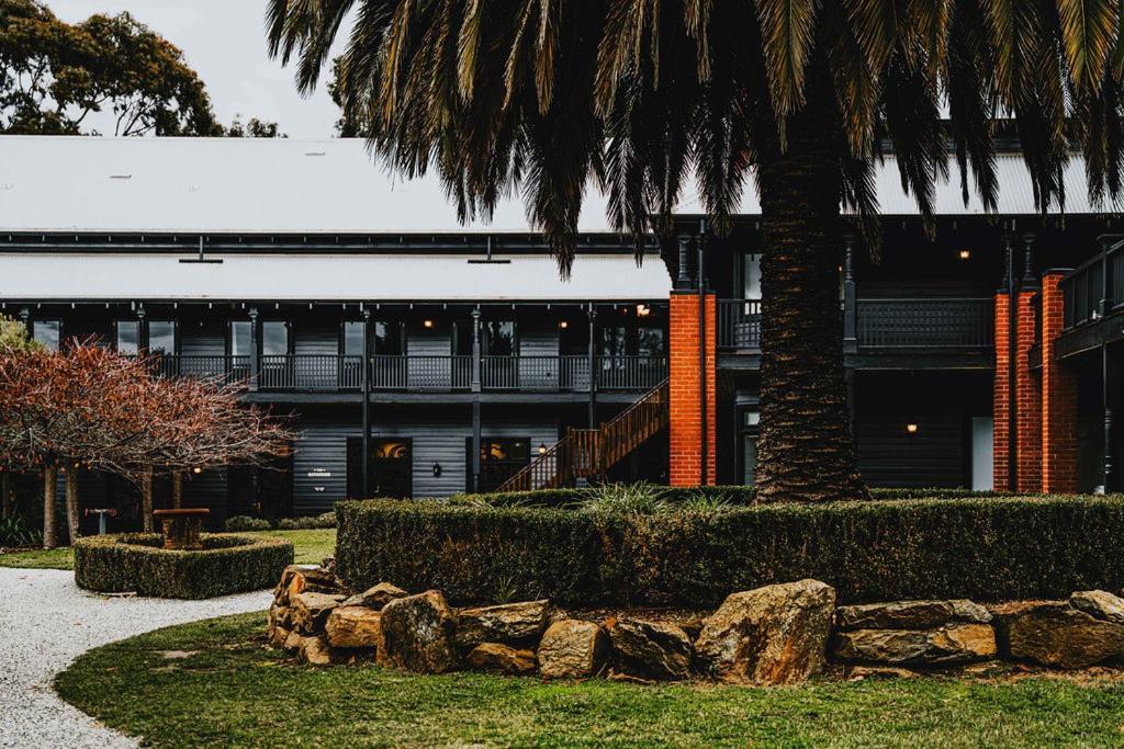 Hotel Bellinzona Daylesford Хепбёрн-Спрингс Экстерьер фото